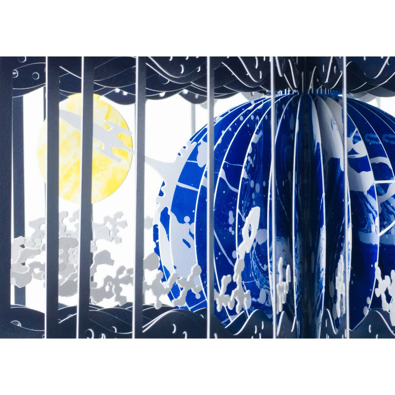 360° BOOK Earth and Moon / Seigensha - Image 6