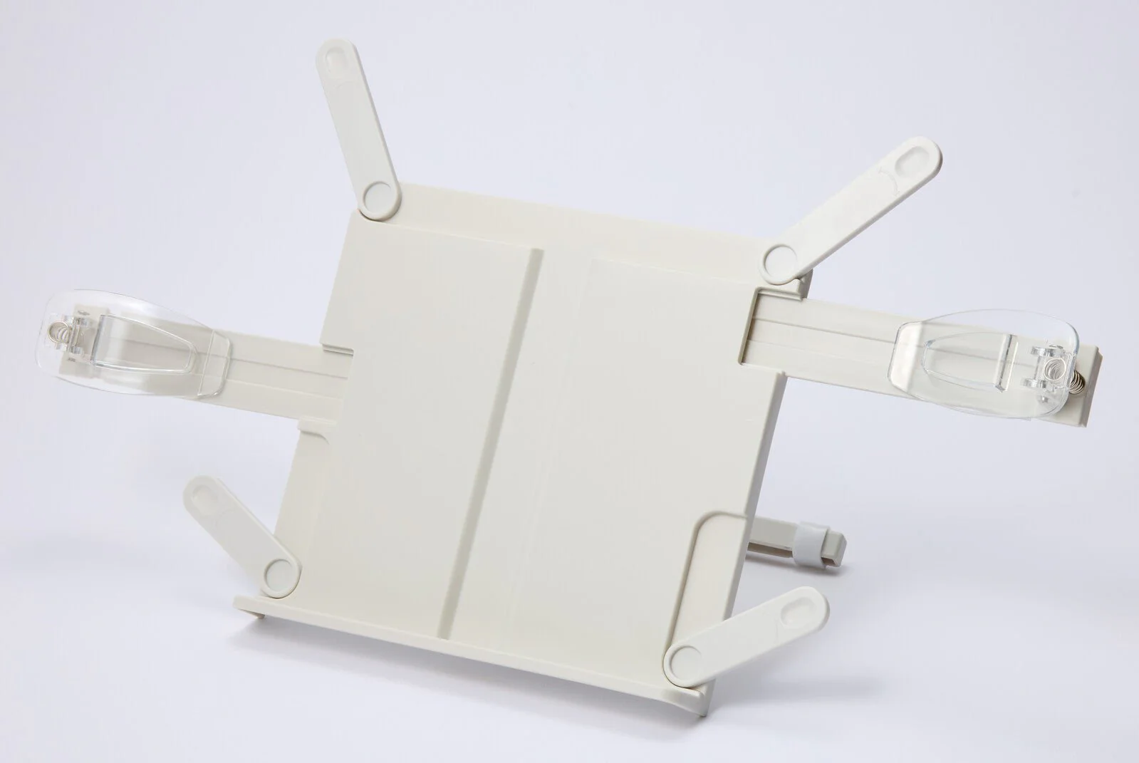 Clip-Style Book Stand / Raymay Fujii - Image 5