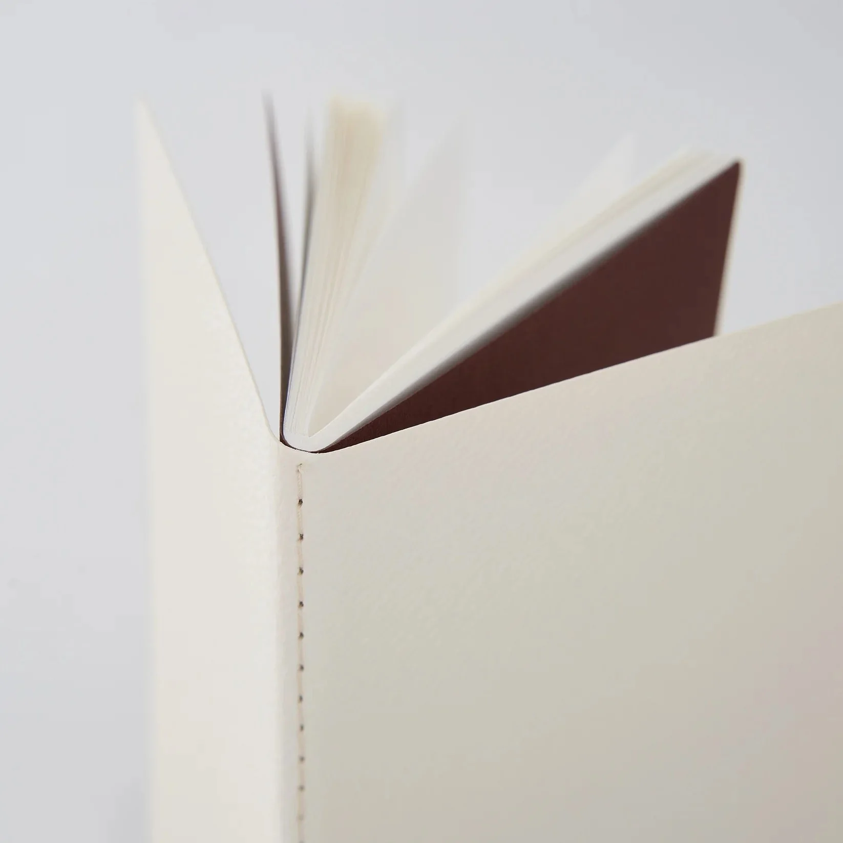 Dressco Alezan Stitch Notebook Bookcase Set / TAKEO PAPER PRODUCTS - Image 13