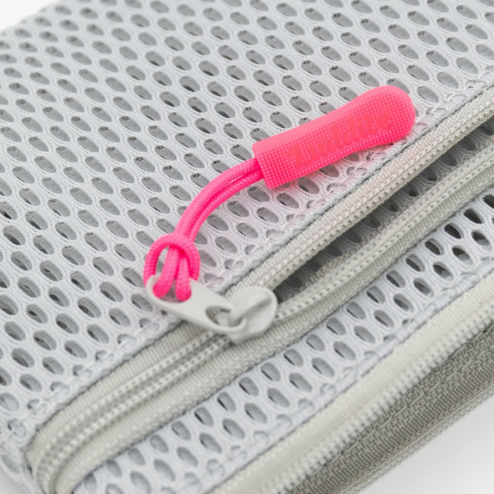 Durable Mesh Flat Pen Case 3 / Luddite - Image 16