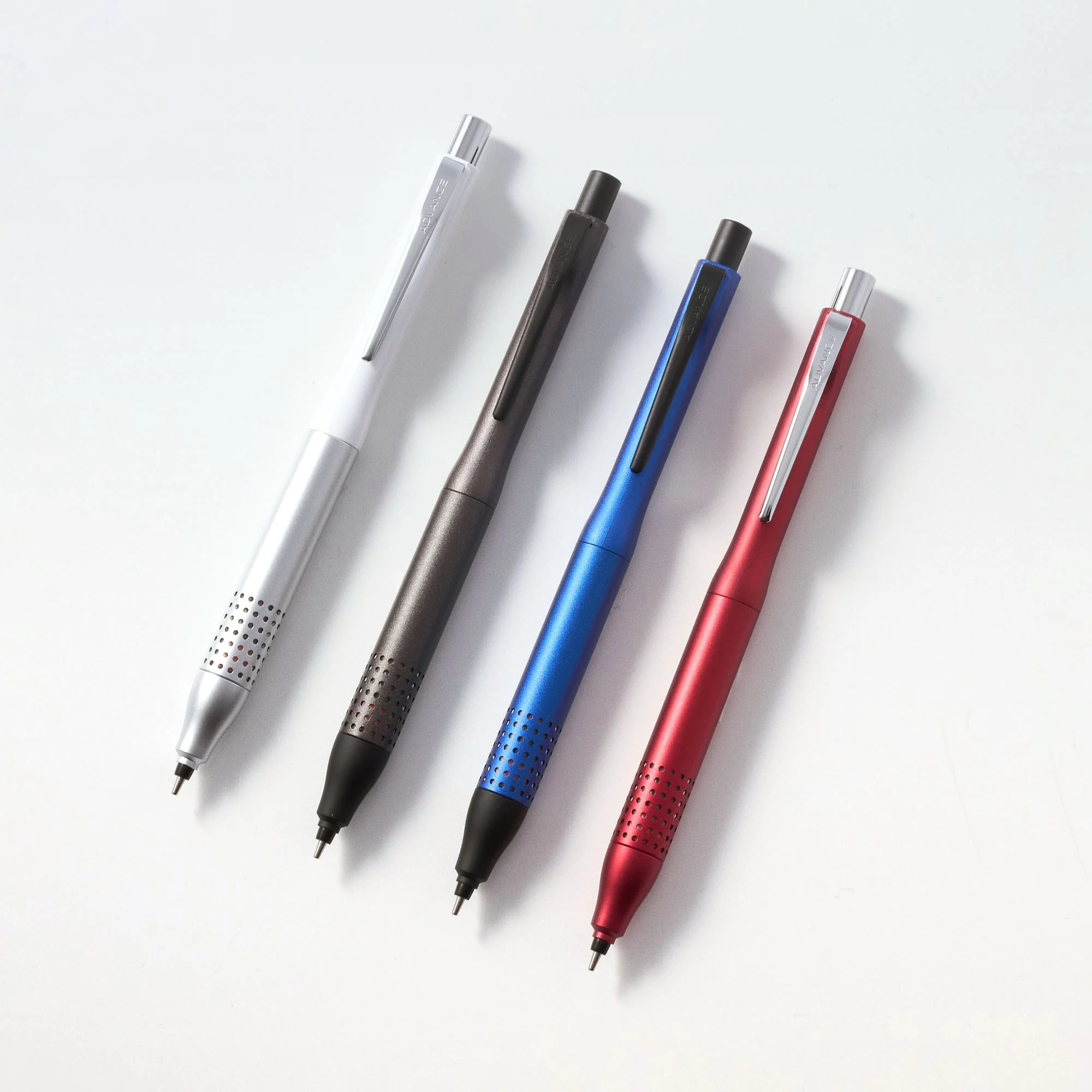 Kuru Toga Advance Upgrade Mechanical Pencil / uni Mitsubishi Pencil