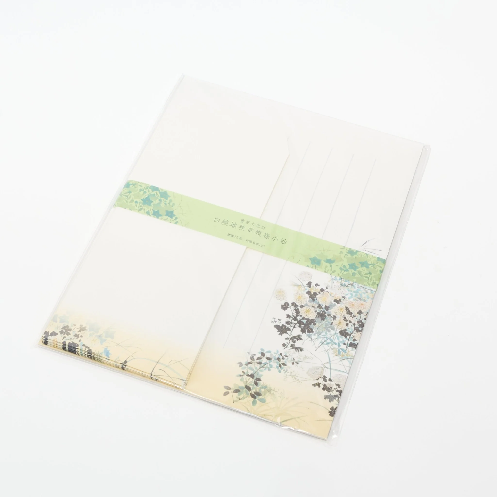 White Figured Satin Kimono with Autumn Grasses Letter Set / Benrido