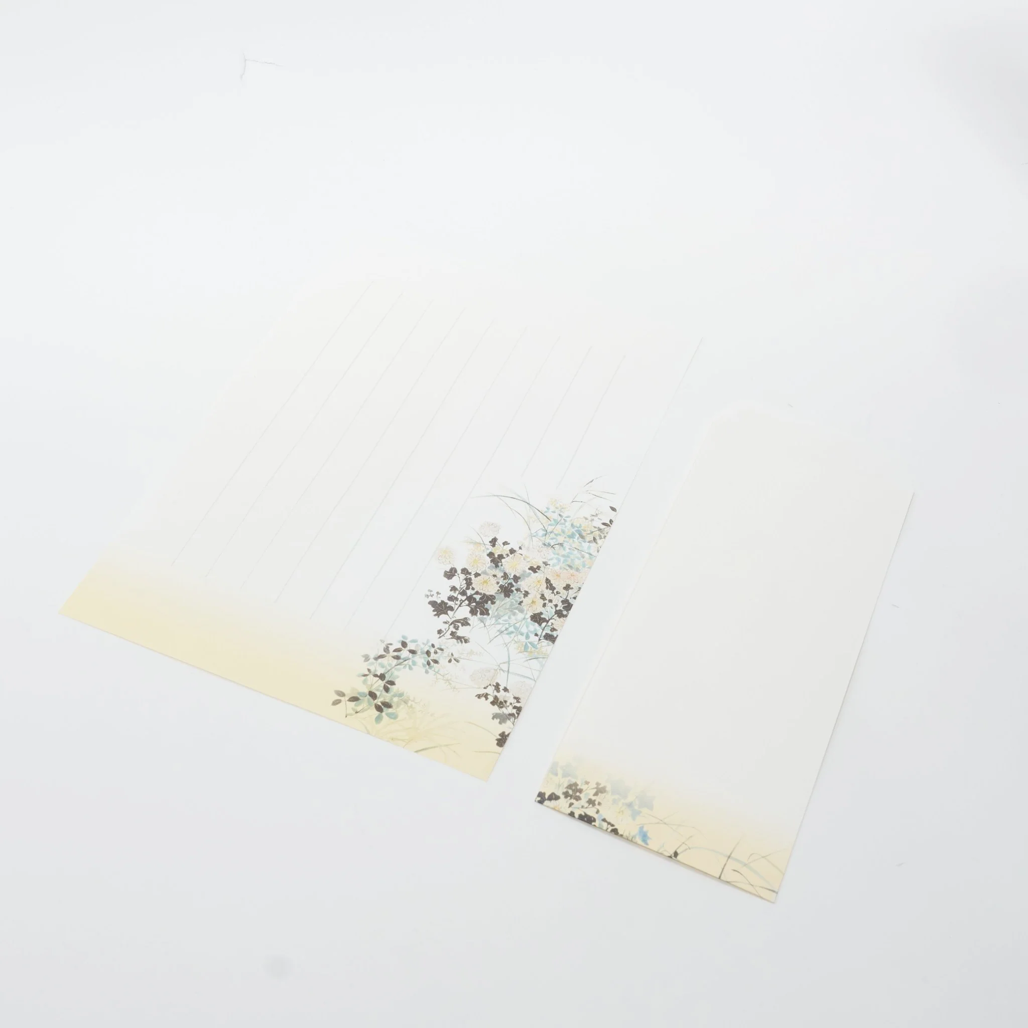 White Figured Satin Kimono with Autumn Grasses Letter Set / Benrido - Image 2