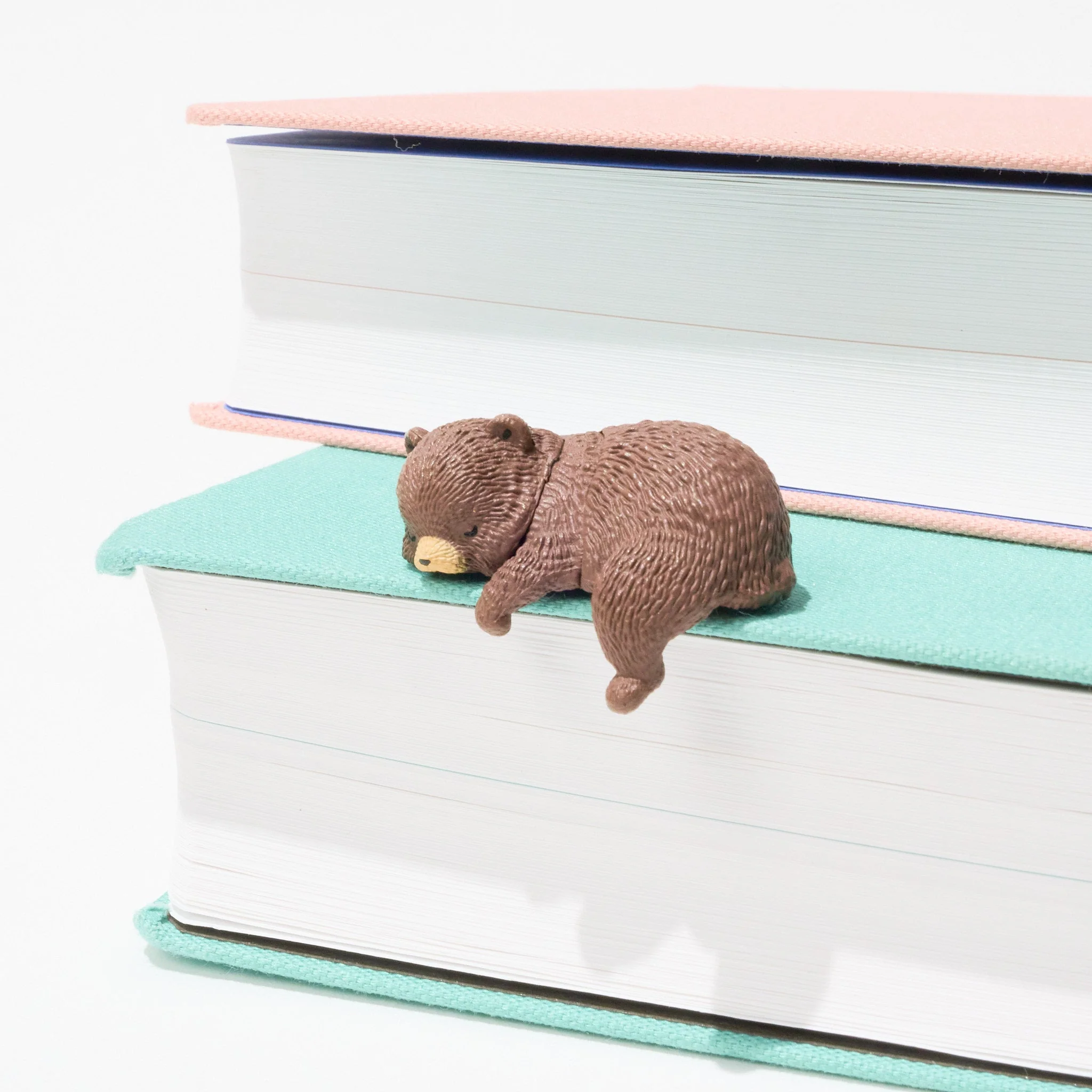 Little Bear Resting on the Edge Gacha Capsule - Image 5
