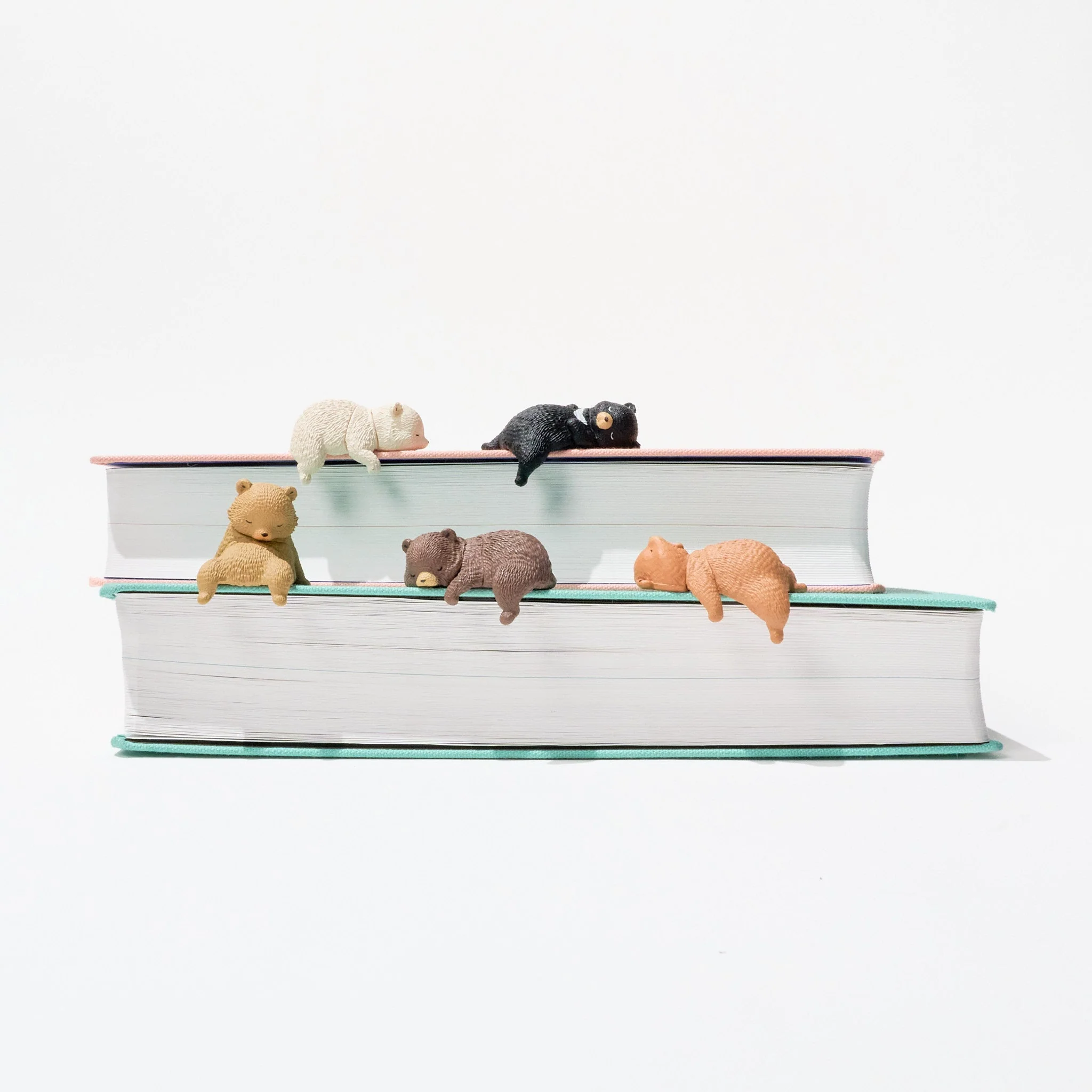 Little Bear Resting on the Edge Gacha Capsule - Image 9