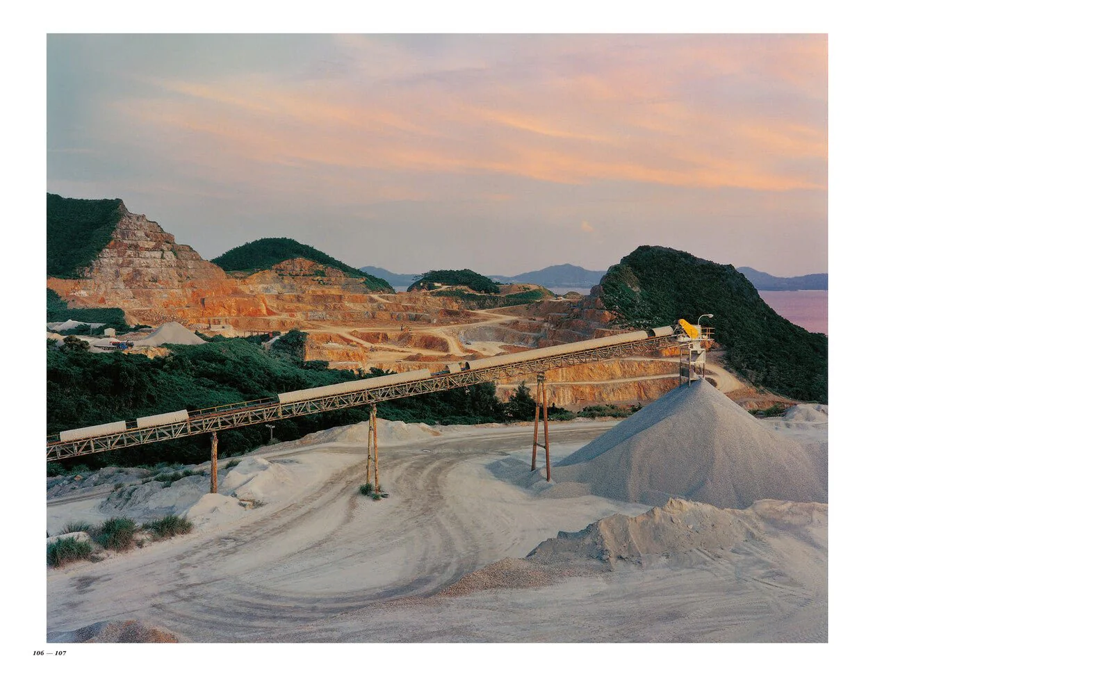 New Edition LIME WORKS Photography Book / Seigensha - Image 9