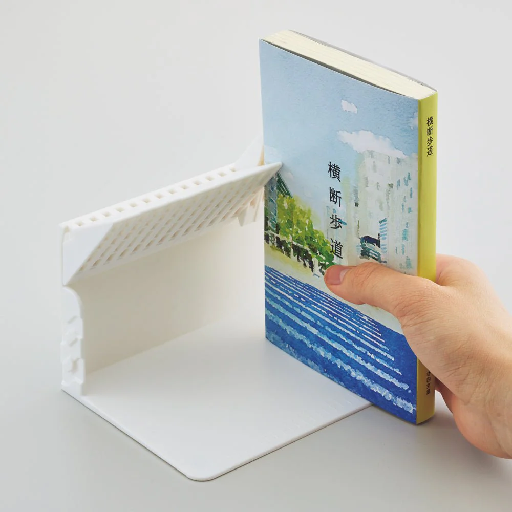 Single Book Bookstand / LIHIT LAB - Image 5