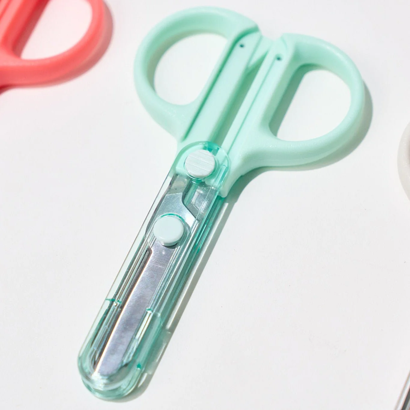 Slide Edge Scissors / Kutsuwa - Image 2