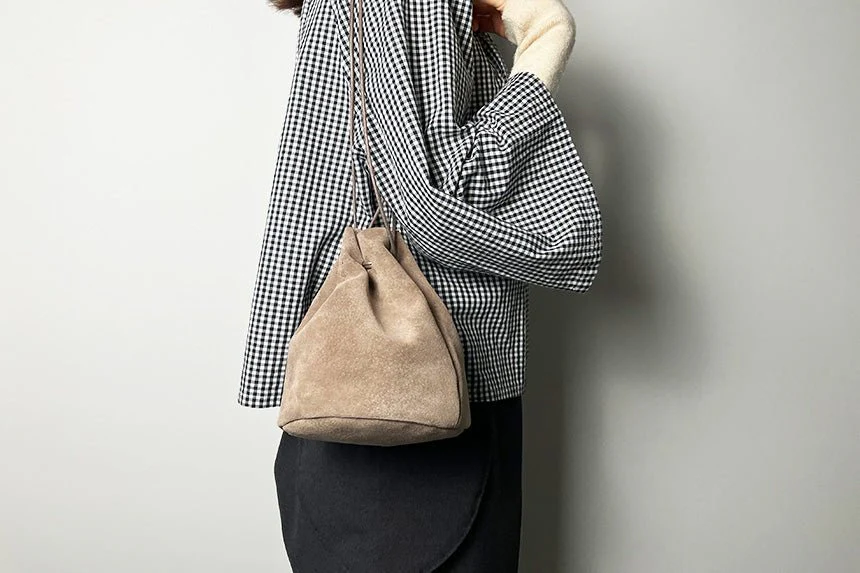 Suede Drawstring Bag / TOUCH & FLOW - Image 6